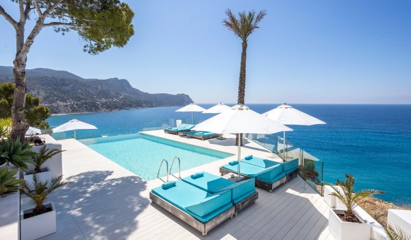 Pārdod villas Ibiza